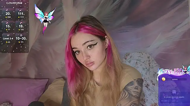 Snapshot of Coralie20_ chatting on 03.14.25 Coralie20 online show from 03.14.25