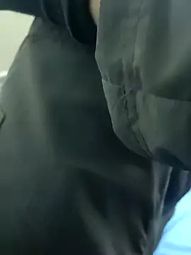 Snapshot of LAN69XXXX chatting on 12.06.24 LAN69XXXX online show from 12.06.24