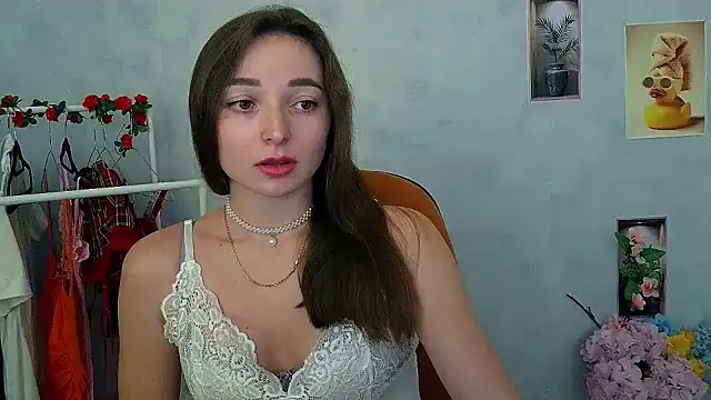  Barbie Kiss  online show from 12.13.25