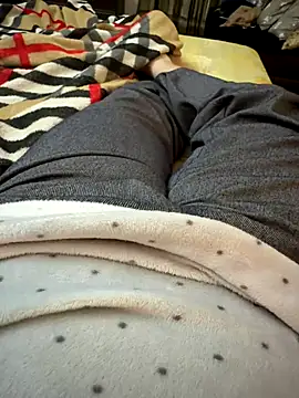 Snapshot of heena13 chatting on 11.11.25 heena13 online show from 11.11.25