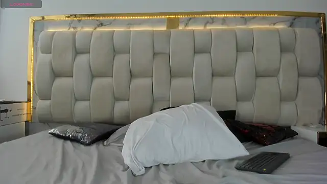 Snapshot of Hanna_lens chatting on 01.15.26 Hanna lens online show from 01.15.26