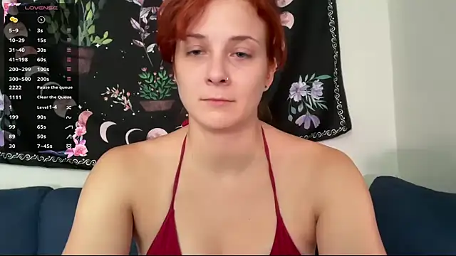 Snapshot of Aria_Fields chatting on 10.09.25 Aria Fields online show from 10.09.25