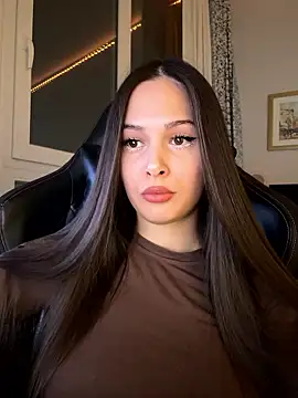 EricaWalls online show from 01.11.26