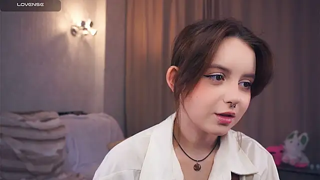 DevonaBucher online show from 10.12.25