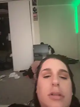 menaceswife online show from 12.15.24