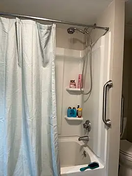 menaceswife online show from 03.18.25