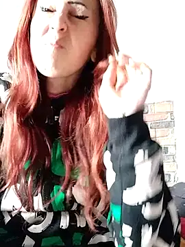 kriszy baby online show from 12.18.25