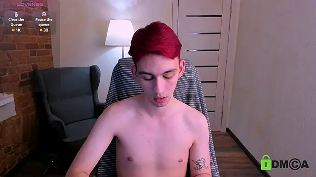 Snapshot of Ul_Tima chatting on 01.04.25 Ul Tima online show from 01.04.25