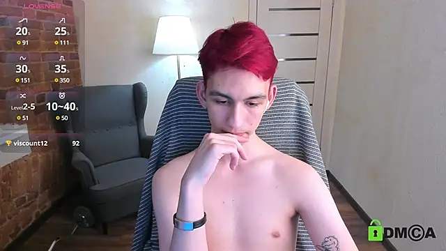 Snapshot of Ul_Tima chatting on 01.05.25 Ul Tima online show from 01.05.25