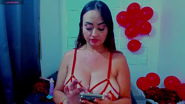 IsaSixty9 online show from 02.14.25