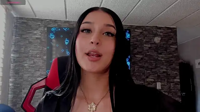 Charlotte greys online show from 04.14.26