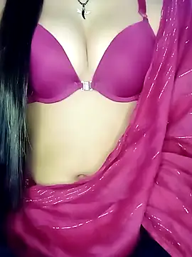 Snapshot of L_ucy1 chatting on 01.28.25 L ucy1 online show from 01.28.25
