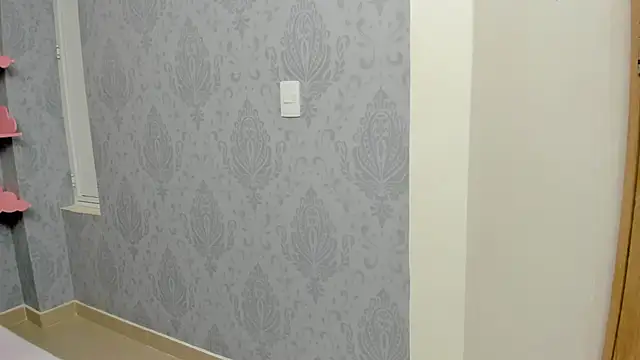 MaddyCute4u online show from 02.14.25