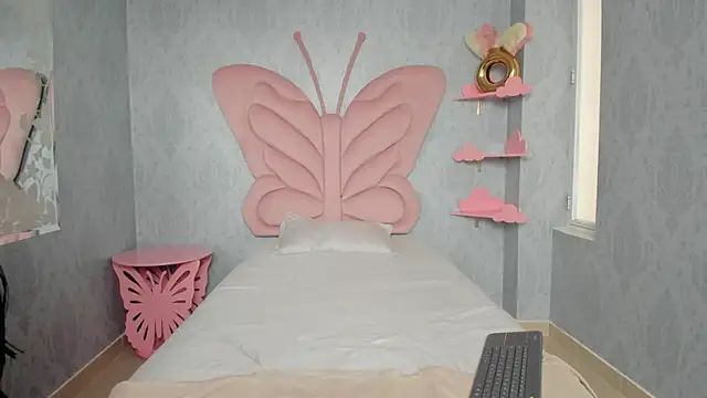 MaddyCute4u online show from 02.26.25