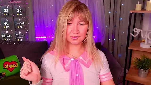 MilaBott online show from 03.17.25