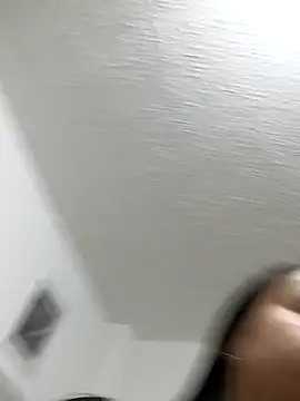 Snapshot of helena_smith chatting on 02.14.25 helena smith online show from 02.14.25