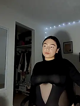 Snapshot of helena_smith chatting on 03.13.25 helena smith online show from 03.13.25