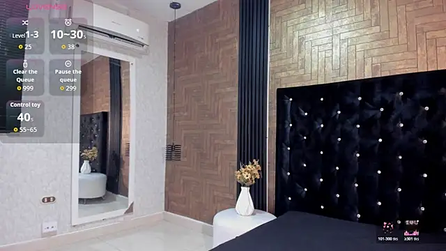 Snapshot of Laross25 chatting on 02.22.26 Laross25 online show from 02.22.26