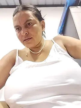 Snapshot of Horny-Mommy-Dirty chatting on 02.14.26 Horny-Mommy-Dirty online show from 02.14.26