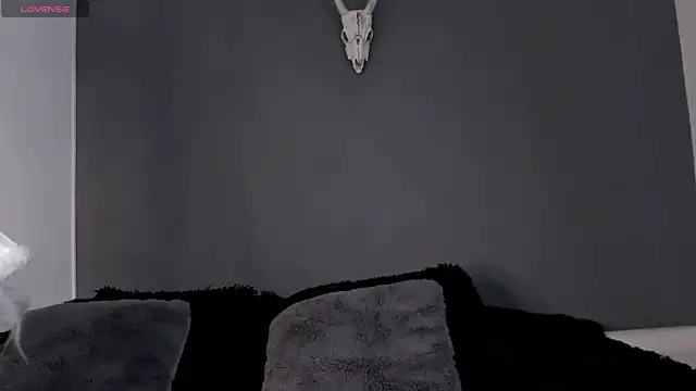 Aliz01 online show from 12.19.24