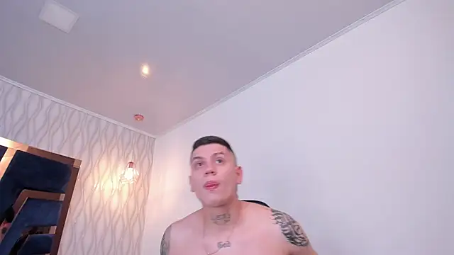 Yeiko Romero  online show from 02.21.25