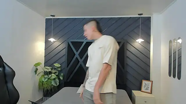 Yeiko Romero  online show from 03.01.25