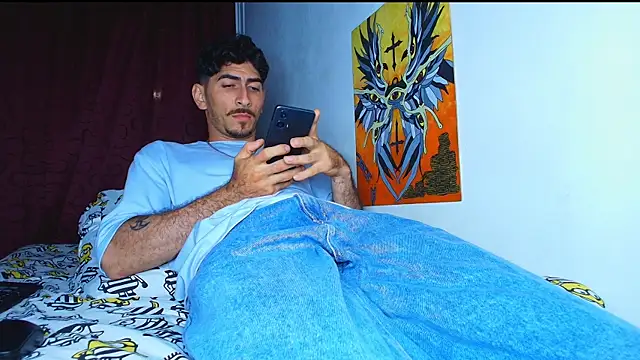 Thomass00 online show from 10.18.25