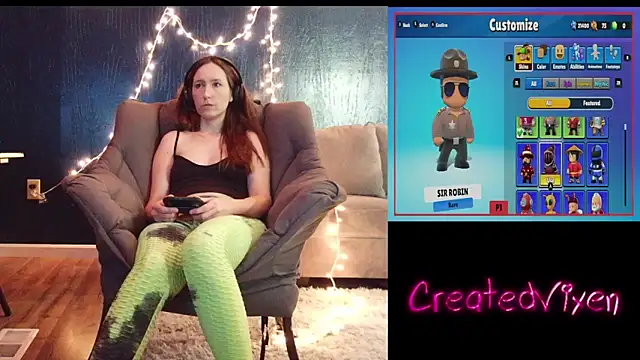 Snapshot of CreatedVixen chatting on 10.20.25 CreatedVixen online show from 10.20.25