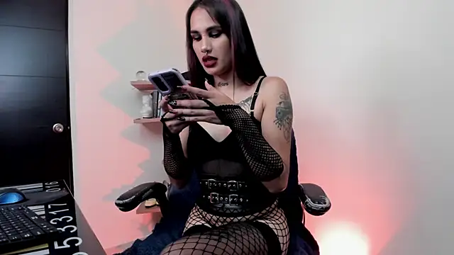 Snapshot of saeko_karine chatting on 03.12.25 saeko karine online show from 03.12.25