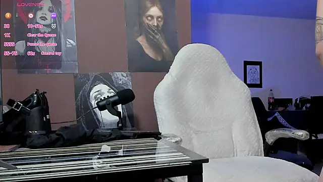 Snapshot of saeko_karine chatting on 12.13.25 saeko karine online show from 12.13.25