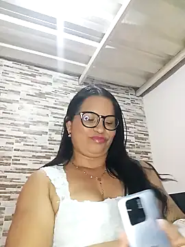 Snapshot of Sikiu_40 chatting on 12.14.24 Sikiu 40 online show from 12.14.24