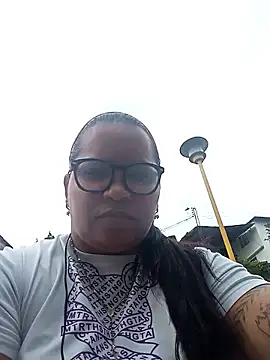 Snapshot of Sikiu_40 chatting on 02.21.25 Sikiu 40 online show from 02.21.25