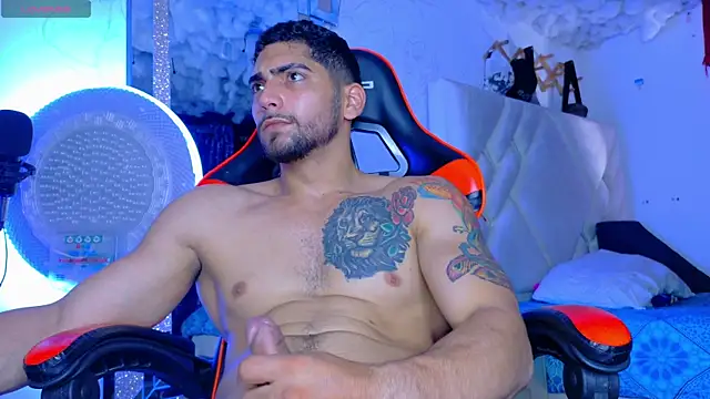 Snapshot of Rich_boy01 chatting on 11.26.25 Rich boy01 online show from 11.26.25