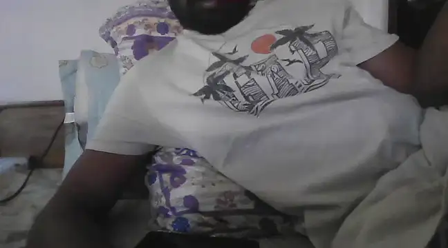 Snapshot of pushparajmodda chatting on 03.11.25 pushparajmodda online show from 03.11.25