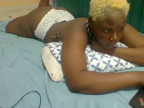 Snapshot of Bootylicious- chatting on 09.15.25 Bootylicious- online show from 09.15.25