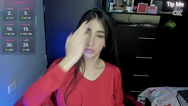 Emilytafur online show from 04.18.26