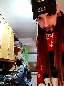 Snapshot of Casaltesudex chatting on 12.21.24 Casaltesudex online show from 12.21.24