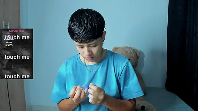 violet casper  online show from 12.14.24