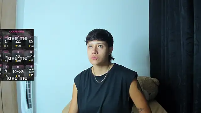 violet casper  online show from 12.18.24