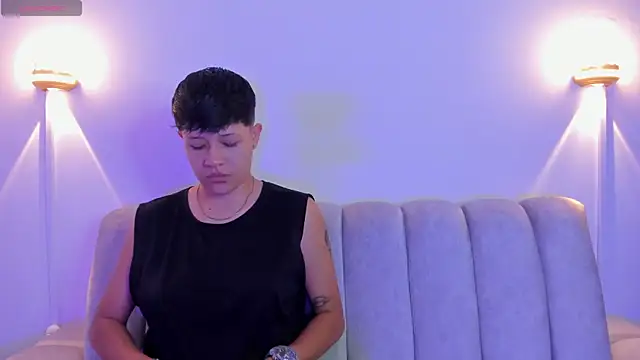 violet casper  online show from 09.29.25