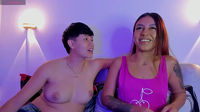 violet casper  online show from 10.08.25