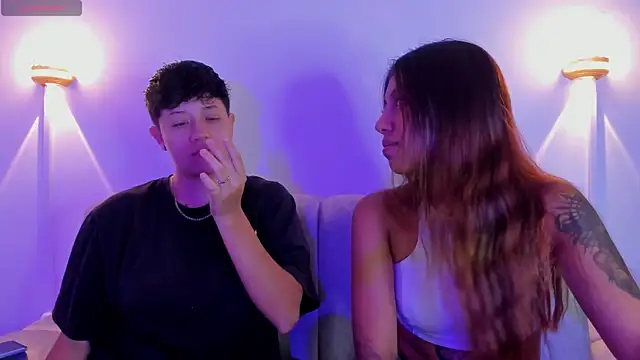 violet casper  online show from 11.10.25