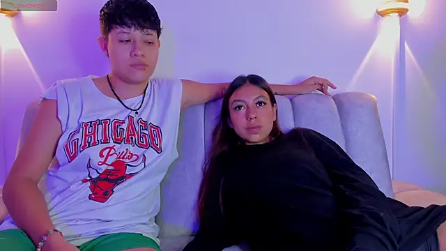 violet casper  online show from 11.14.25