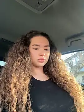 Denise Garciia online show from 02.14.25