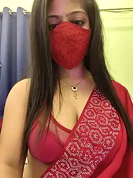 Snapshot of hot_Oliviaa chatting on 11.26.25 hot Oliviaa online show from 11.26.25