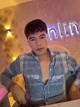 Logan smith1 online show from 01.06.26