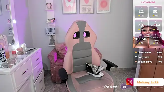 Snapshot of Melannyy_ chatting on 02.26.25 Melannyy online show from 02.26.25