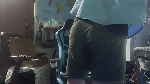 Snapshot of deadpi chatting on 03.10.25 deadpi online show from 03.10.25