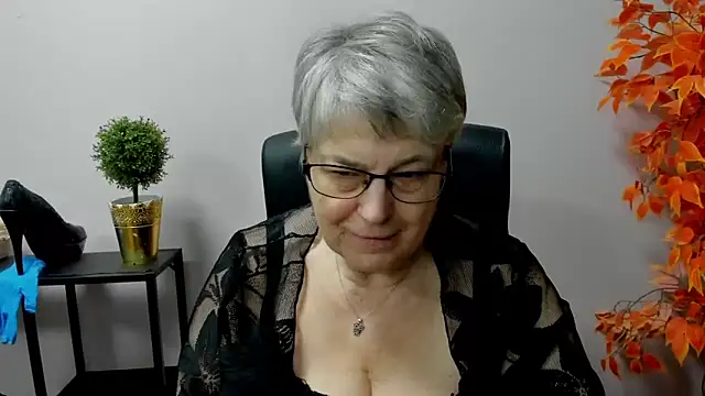 IrisDream online show from 03.10.25