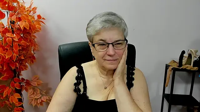 IrisDream online show from 10.15.25